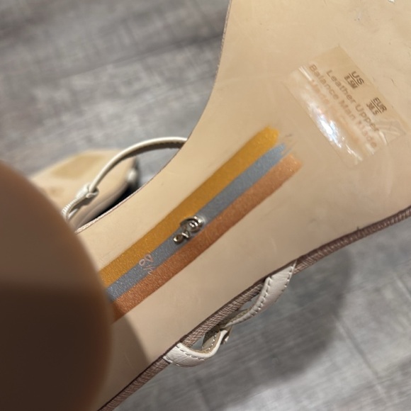 NWOB!! Sam Edelman - Kit Block Heel Squared Open Toe Slingback Heeled Sandal - Picture 9 of 11